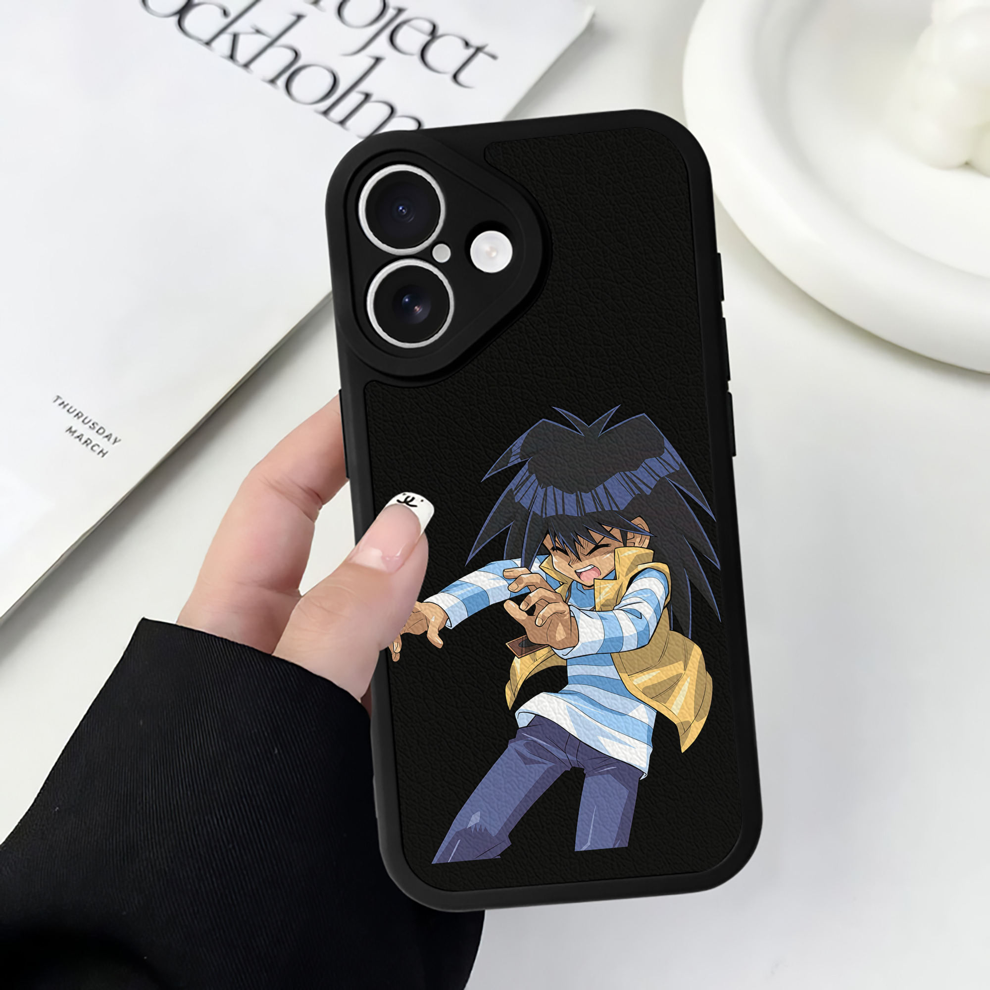 遊☆戯☆王 Yu-Gi-Oh! 【iPhone 16シリーズ対応】シリコンスマホケース（レザー調） 材質：シリコン